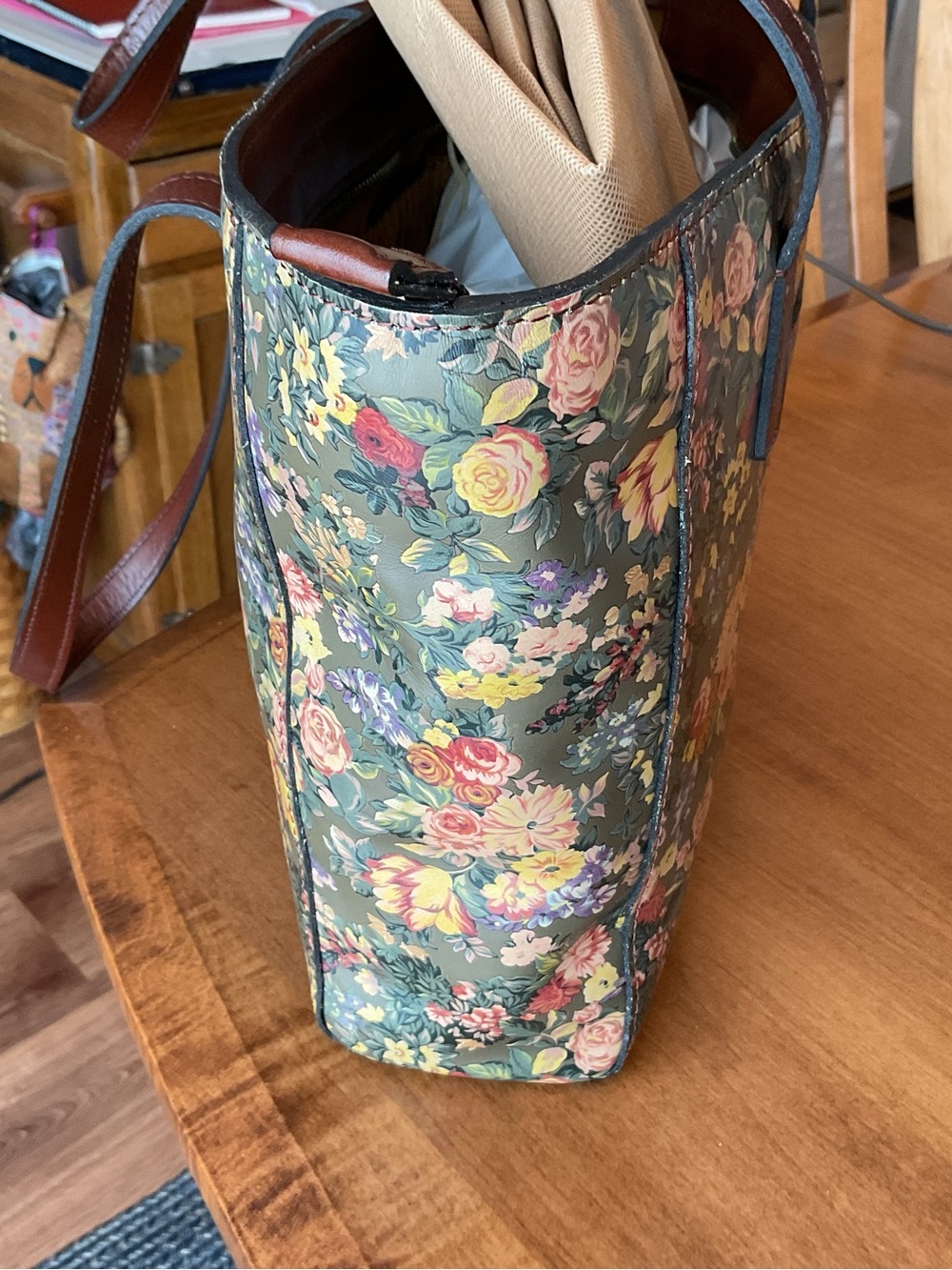 Patricia Nash Floral English Country Varsi Tote with Terresa Wallet Olive Green - Picture 3 of 16
